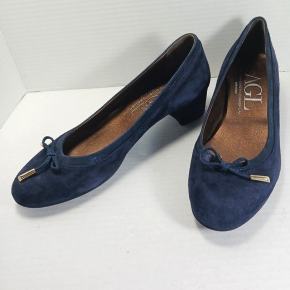AGL Kristen Navy Suede Ballet Flats Covered Block Heels Rubber Sole EUC Sz 41 - Picture 15 of 15
